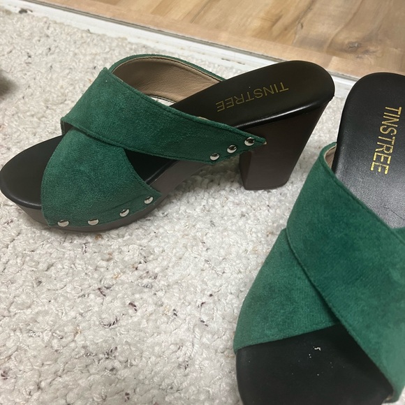 Tinstree green suede platform sandal - Picture 3 of 3